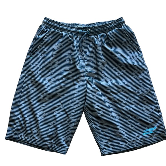 Eddie Bauer boys size L 14/16‎ swim shorts in excellent condition - Picture 1 of 5